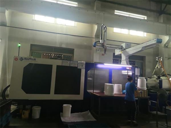 700T-注塑機(jī)
