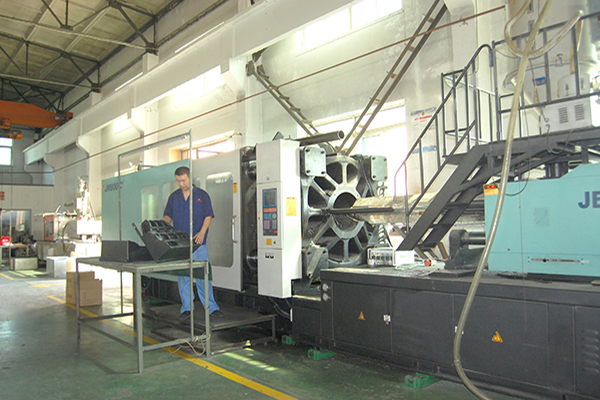 800T-注塑機(jī)